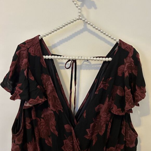 Torrid Black Red Floral Gauze Shorts Romper Size 3X witchy whimsigoth vamp goth - Picture 7 of 12